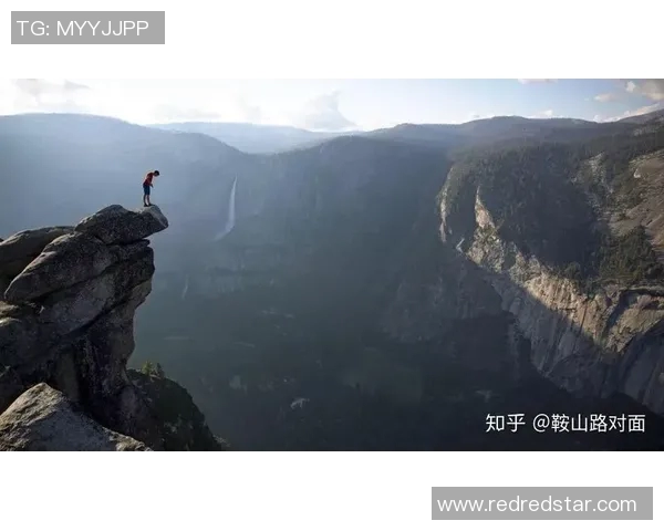 从零基础到高手:全面掌握攀岩技巧与心态的实用指南 从零基础到高手:全面掌握攀岩技巧与心态的实用指南