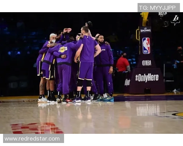 上海街舞队在世界滑板锦标赛中以56分稳居积分榜首位