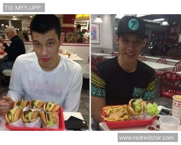 足球明星日常生活揭秘吃盒饭视频引发球迷热议