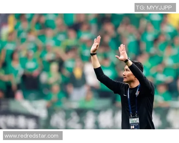 足球明星的退役年龄揭秘他们在职业生涯中最辉煌的时刻与选择