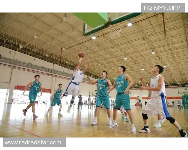 南京篮球队在全国耐力排行榜中荣登第八名展现出色竞技实力与团队精神 南京篮球队在全国耐力排行榜中荣登第八名展现出色竞技实力与团队精神